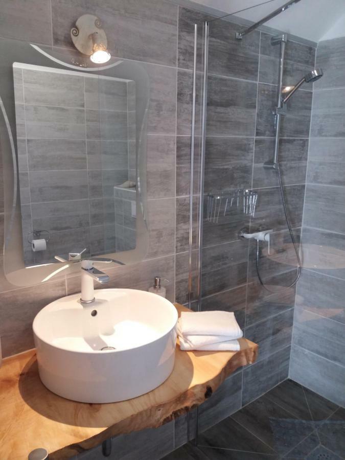 Rooms Grizzly Slunj Luaran gambar